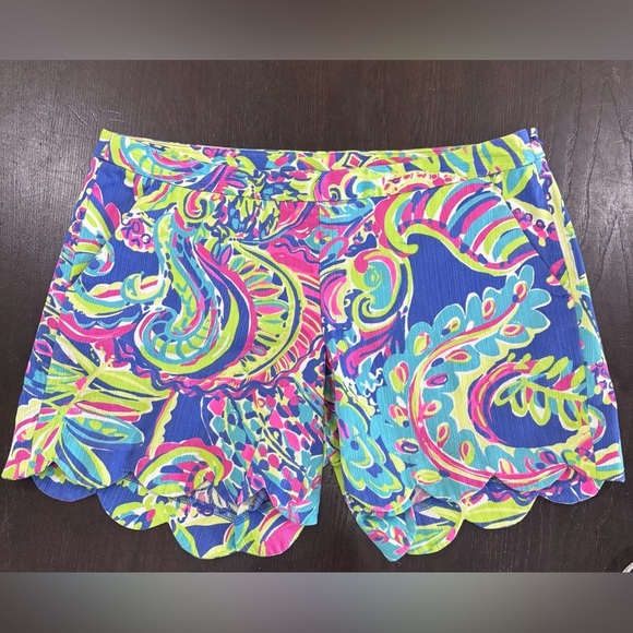 Lilly Pulitzer Size 0 Multicolored Floral Print Design Scalloped Hem Shorts - Picture 1 of 12